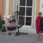 Miljani Kulić stigla perika od majke, ima novu kosu, posle skandaloznog šišanja na ćelavo! (SNIMAK)