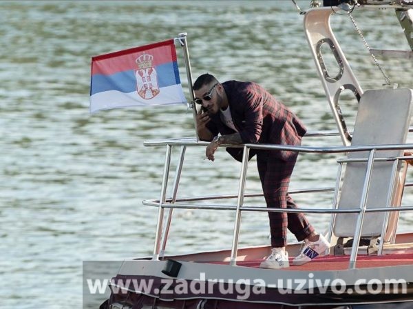 Darko Lazic se krevelji na brodu - ATA Images/Antonio Ahel