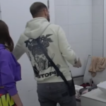 Dejan upao u kupatilo dok se tuširale Viki i Marijana pa obećao VRELU novogodišnju noć!