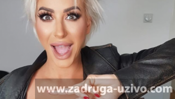 NEĆETE SKINUTI POGLED SA OVE FOTOGRAFIJE Ovo je transformacija veka, Dušica Jakovljević neprepoznatljiva, evo kako je izgledala na početku karijere (FOTO)