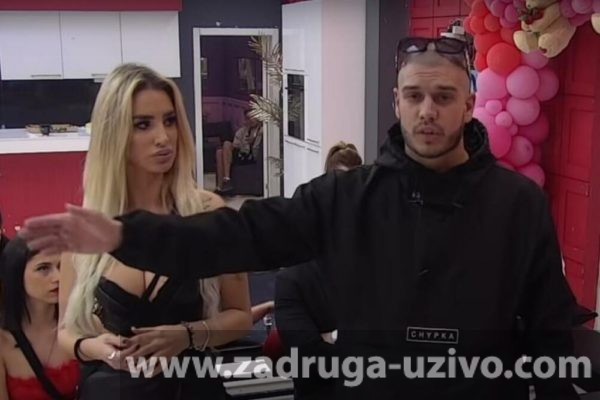 TRENUTAK KOJI JE MALO KO PRIMETIO: Dejan napravio LJUBOMORNU scenu Aleksandri, sve zbog OVOGA! Nije bio takav prema Dalili (VIDEO)