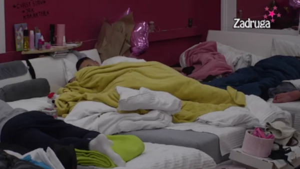 VRELE IGRICE Anita i Marko se prepustili strastima pred punom spavaćom sobom (VIDEO 18+)