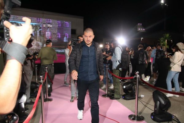"PROKOCKAO SAM DVA STANA U BEOGRADU" Pevač prevario ženu sa zadrugarkom, progovorio o POROCIMA: "Bio sam privođen, tu nema kraja"